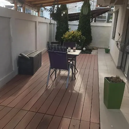 アパート Txi ナボダリ